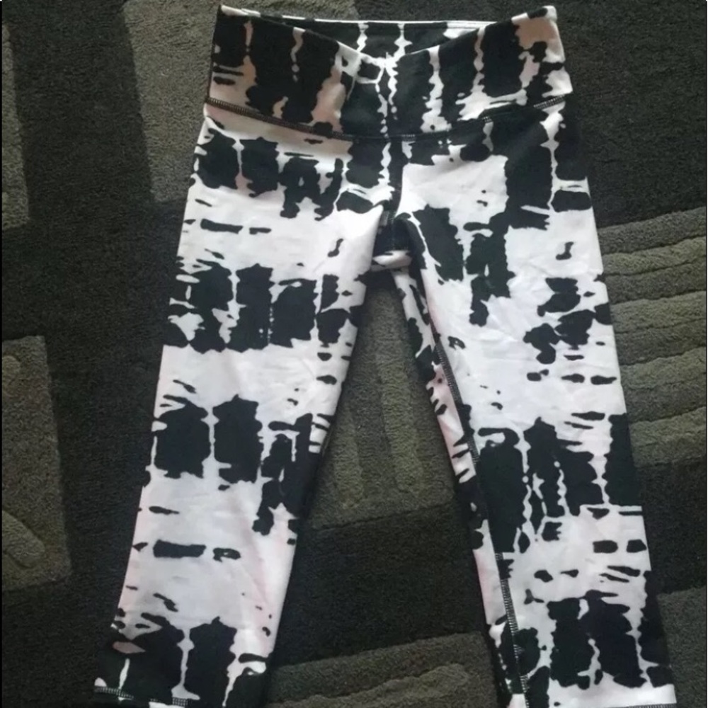 Alo Yoga Pants Capri Small Airbrush White Black